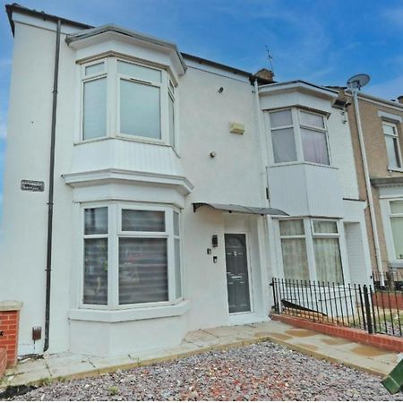 Norton Road Villa Стоктън он Тийс Екстериор снимка