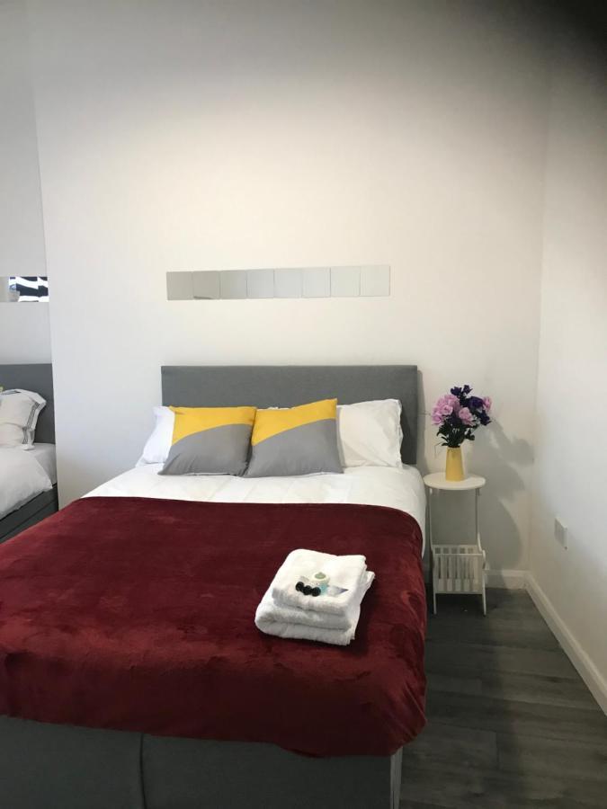 Norton Road Villa Стоктън он Тийс Екстериор снимка