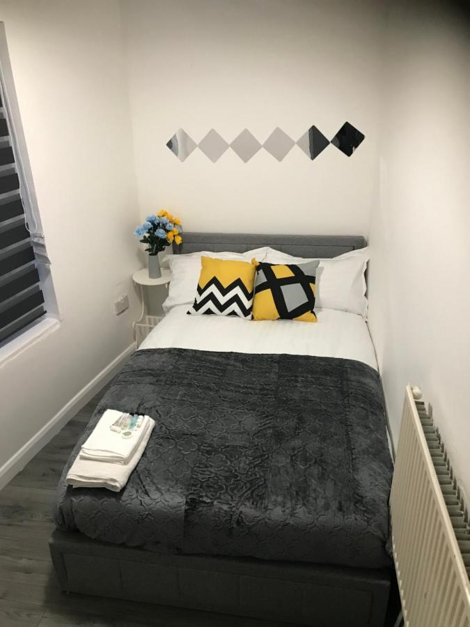 Norton Road Villa Стоктън он Тийс Екстериор снимка
