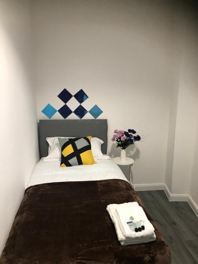 Norton Road Villa Стоктън он Тийс Екстериор снимка