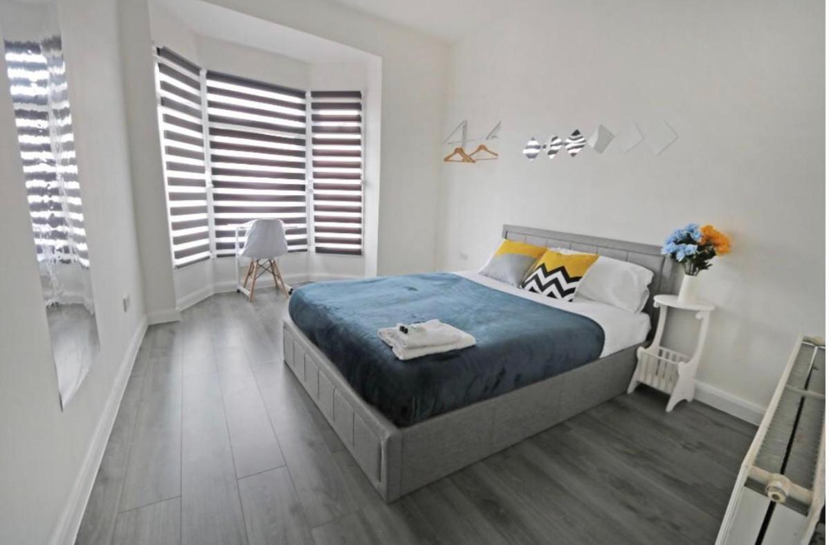Norton Road Villa Стоктън он Тийс Екстериор снимка